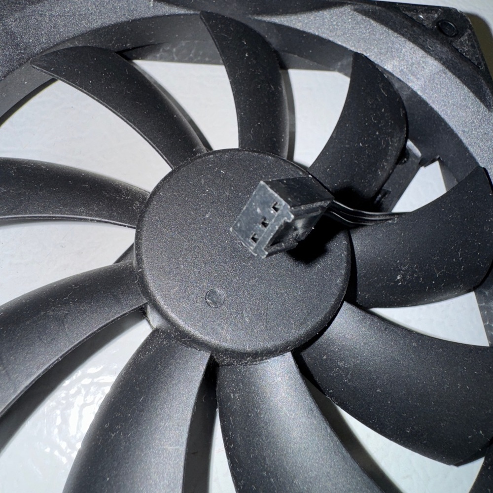 Computer Case Fan - Picture 3 of 5